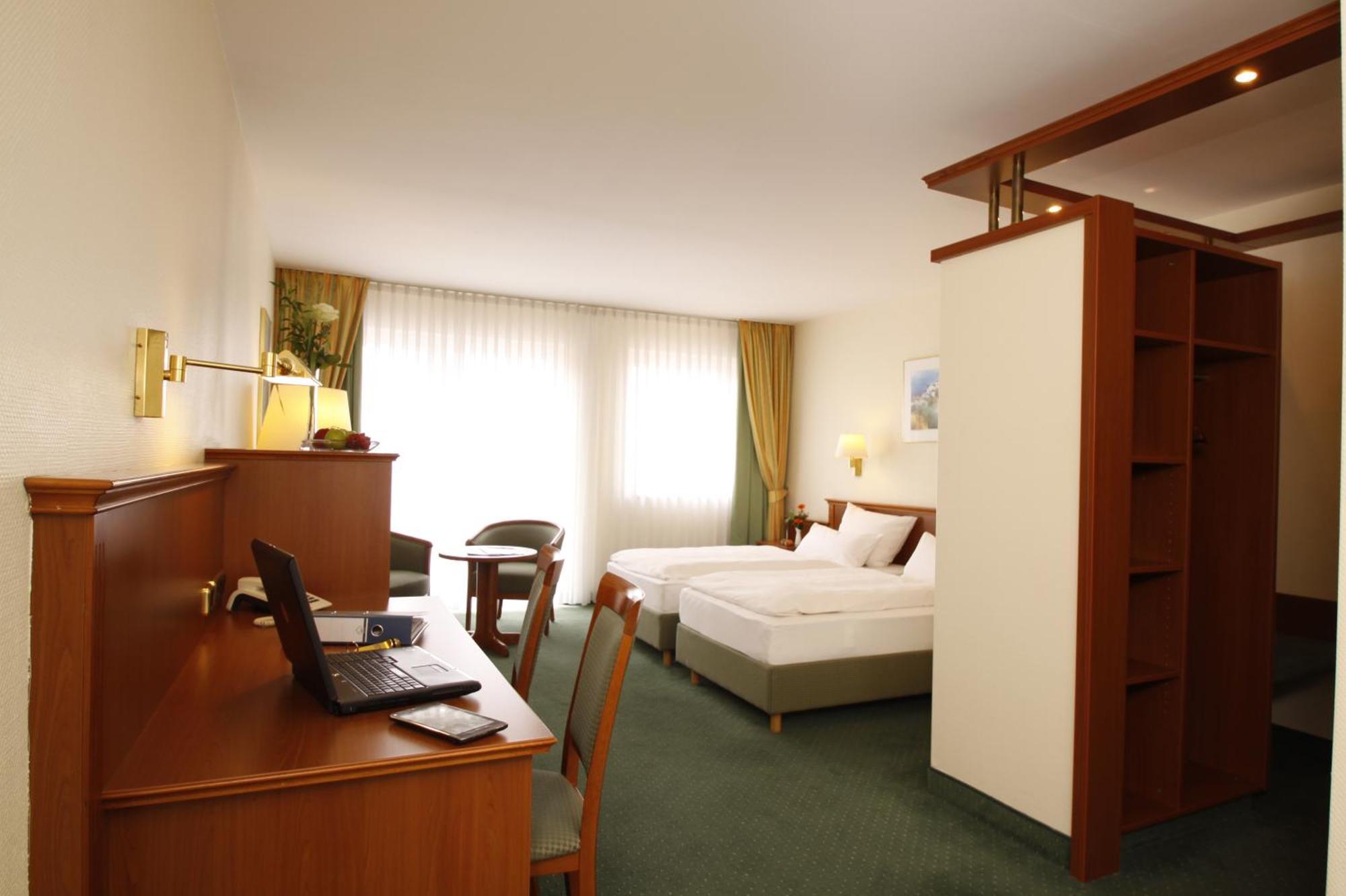 Hotel Kaiserhof Wesel Везель Номер фото